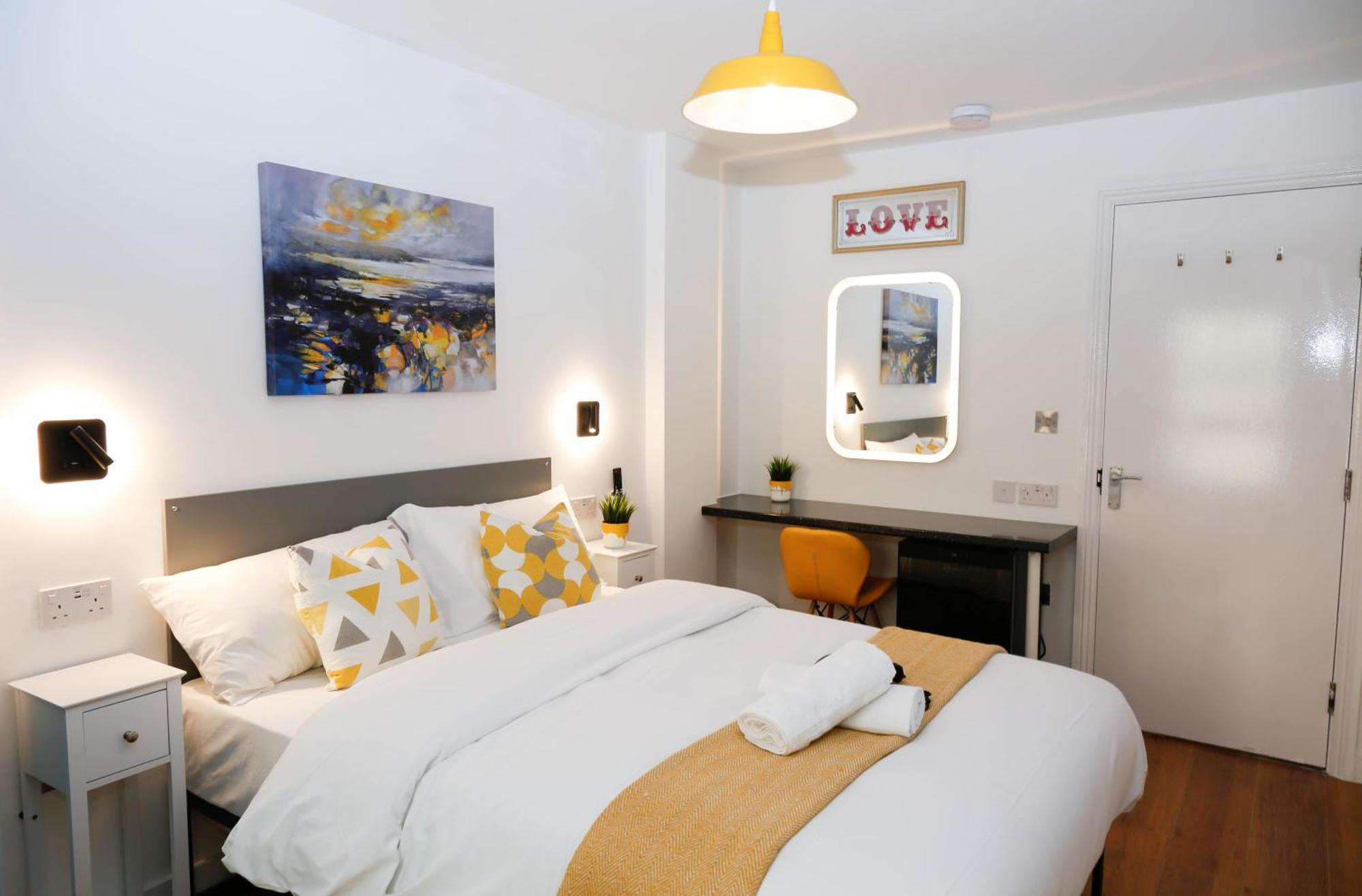 New Luxury Rooms In The Heart Of London Next To Shops, Cafes, Bars & Metro With Shared Bathrooms Exterior foto